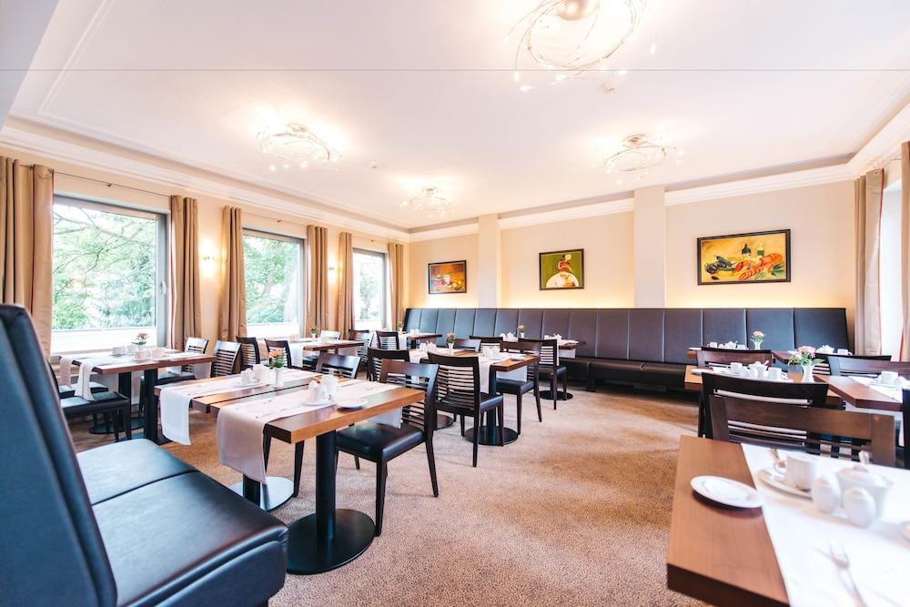 Hotel Kocks Am Muehlenberg Мильгейм-на-Руре Экстерьер фото