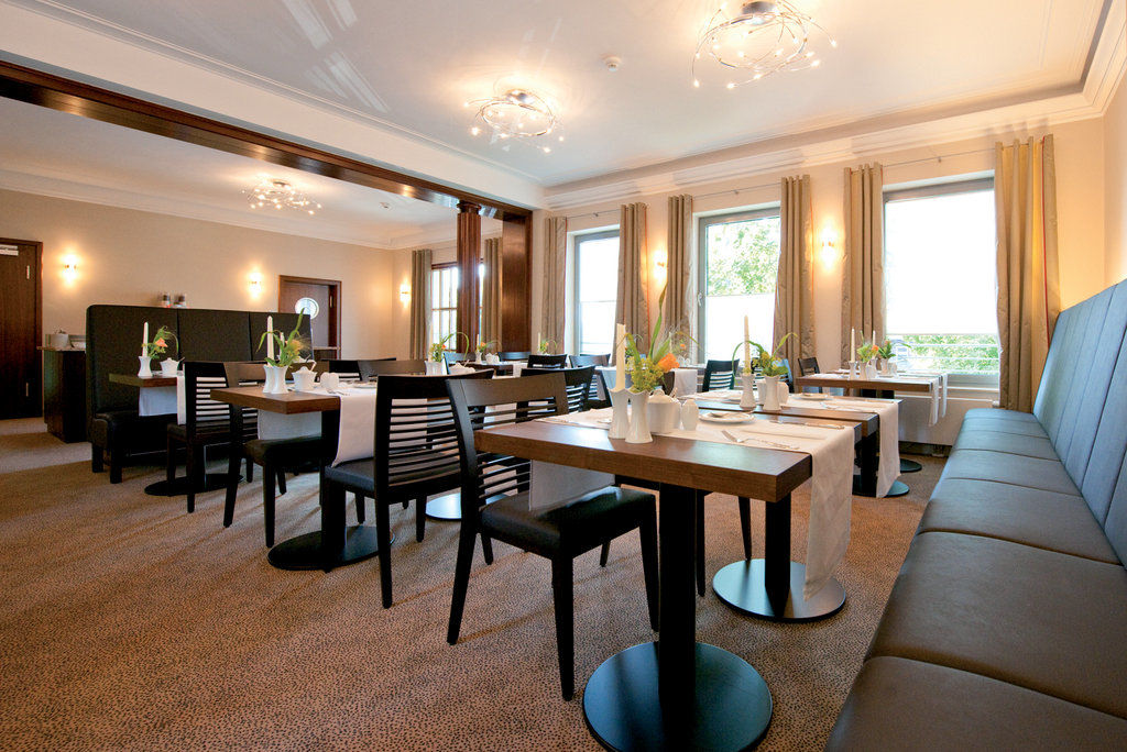 Hotel Kocks Am Muehlenberg Мильгейм-на-Руре Экстерьер фото
